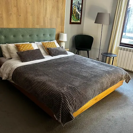 ベッド・アンド・ブレックファスト Devonshire バンスコ